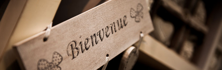 Sign that says Bienvenue